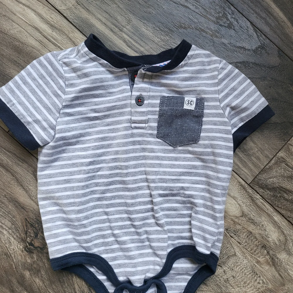 Sovereign Code Bodysuits - Picture 2 of 11